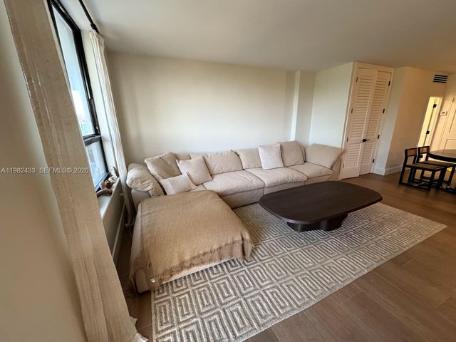 10185 Collins Ave 323, Bal Harbour, FL 33154