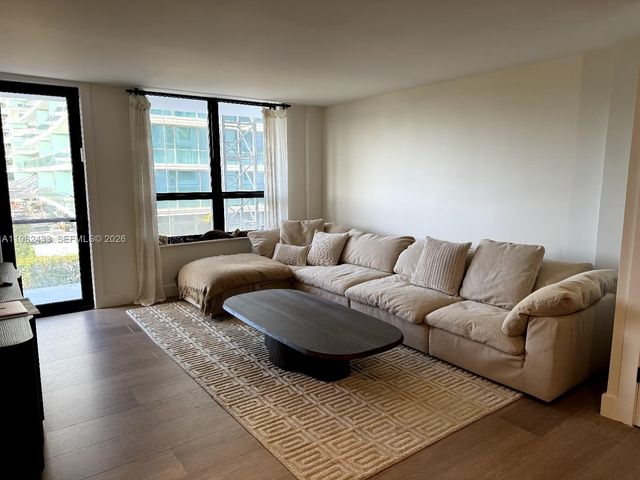 10185 Collins Ave 323, Bal Harbour, FL 33154