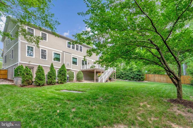1712 EAST AVE, Mclean, VA 22101