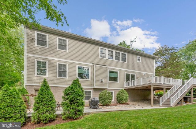 1712 EAST AVE, Mclean, VA 22101