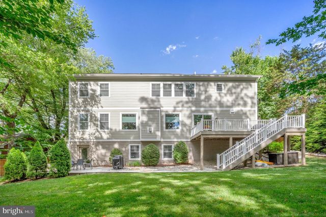 1712 EAST AVE, Mclean, VA 22101
