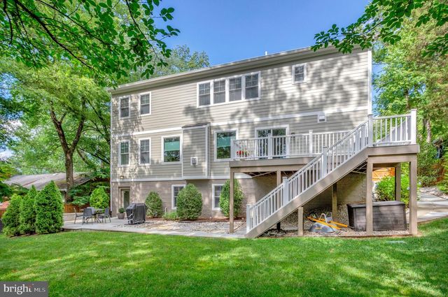 1712 EAST AVE, Mclean, VA 22101