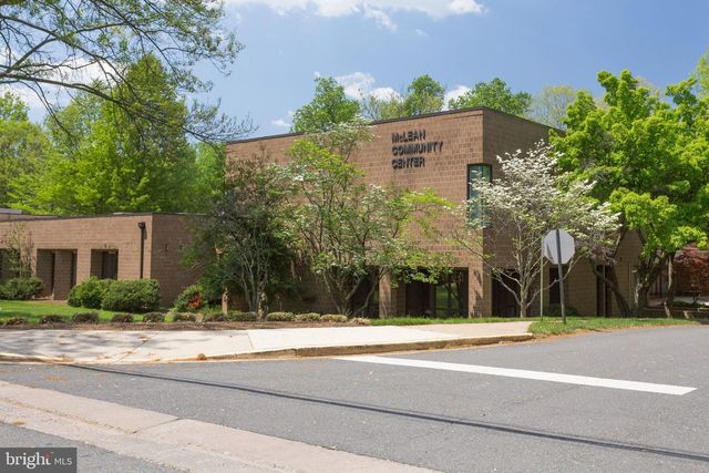 1712 EAST AVE, Mclean, VA 22101