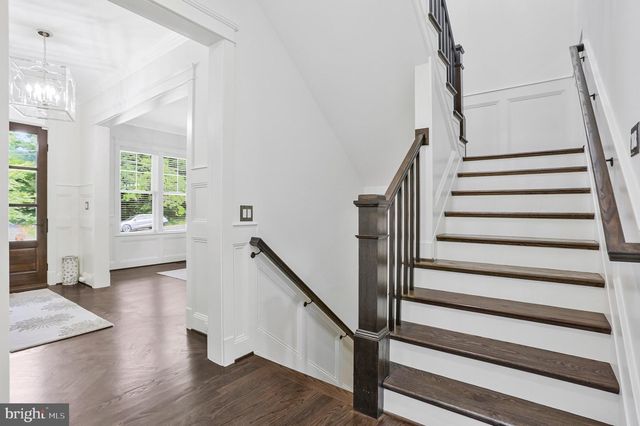 1712 EAST AVE, Mclean, VA 22101
