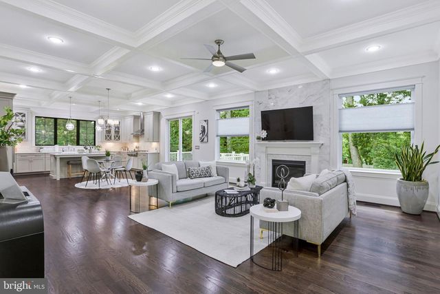 1712 EAST AVE, Mclean, VA 22101
