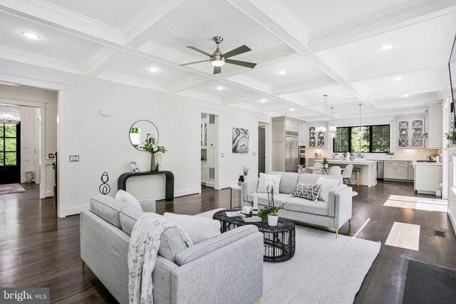 1712 EAST AVE, Mclean, VA 22101