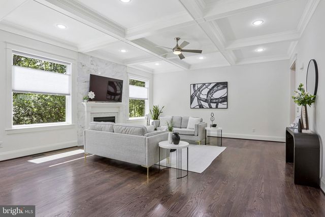 1712 EAST AVE, Mclean, VA 22101