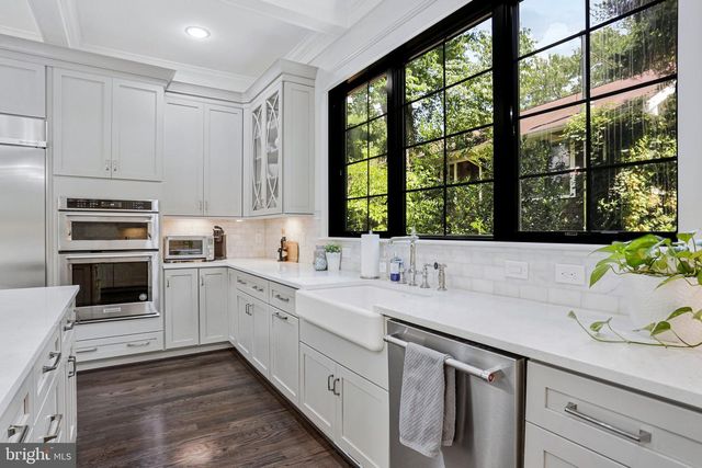 1712 EAST AVE, Mclean, VA 22101