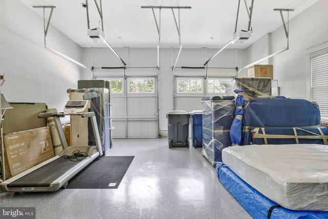 1712 EAST AVE, Mclean, VA 22101