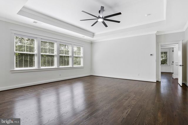 1712 EAST AVE, Mclean, VA 22101