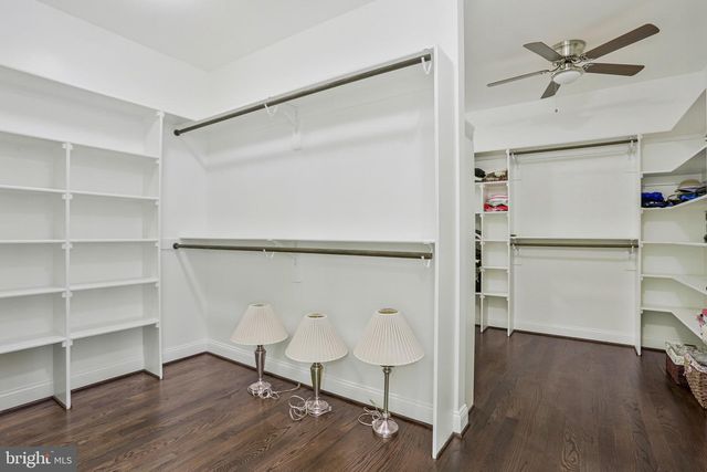 1712 EAST AVE, Mclean, VA 22101