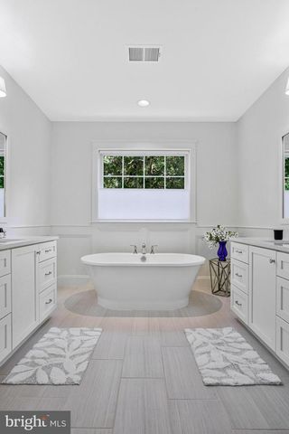 1712 EAST AVE, Mclean, VA 22101