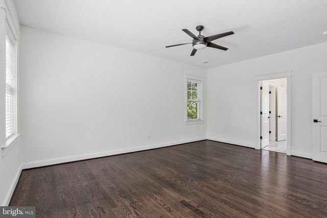 1712 EAST AVE, Mclean, VA 22101