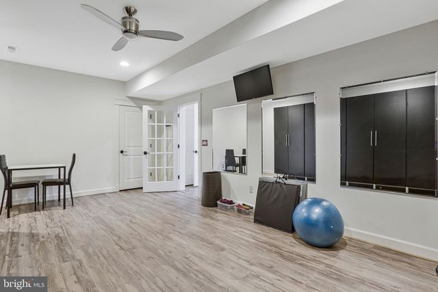 1712 EAST AVE, Mclean, VA 22101