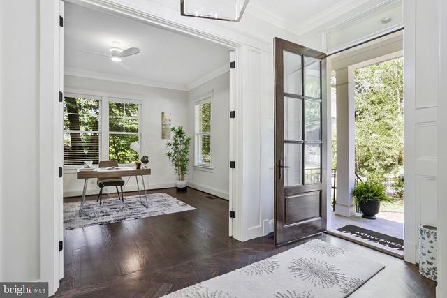 1712 EAST AVE, Mclean, VA 22101