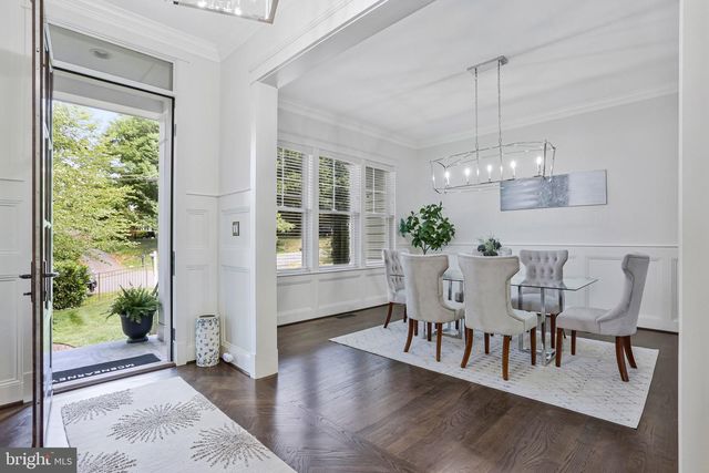 1712 EAST AVE, Mclean, VA 22101