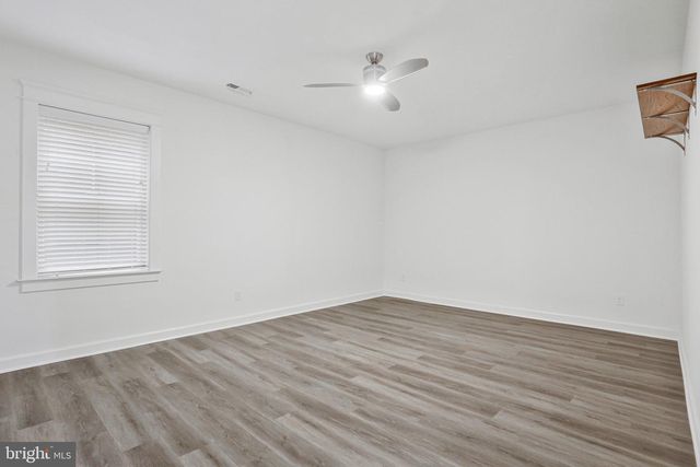 1712 EAST AVE, Mclean, VA 22101