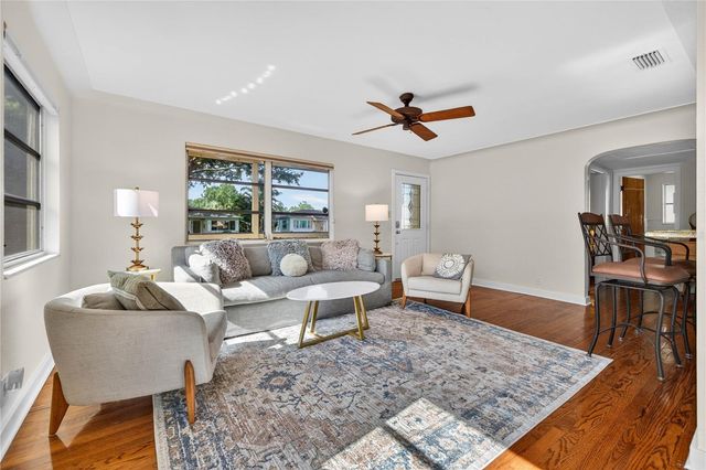 6113 10TH AVENUE S, Gulfport, FL 33707