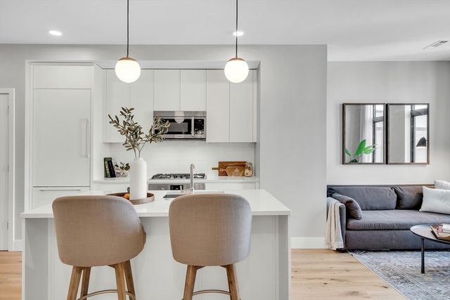 191 Washington St 721, Boston, MA 02135