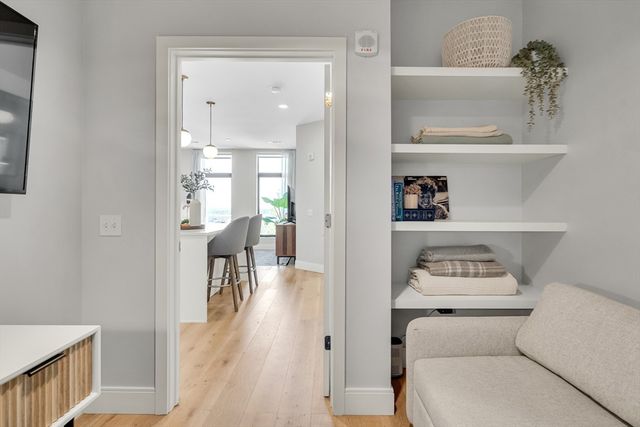 191 Washington St 721, Boston, MA 02135