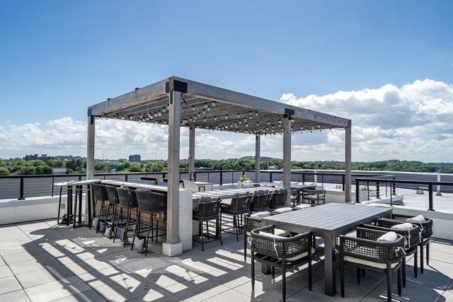 191 Washington St 721, Boston, MA 02135