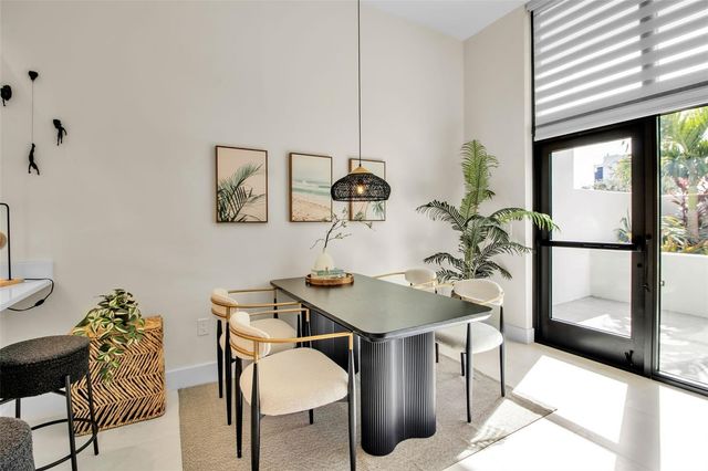 1558 4TH STREET 208, Sarasota, FL 34236