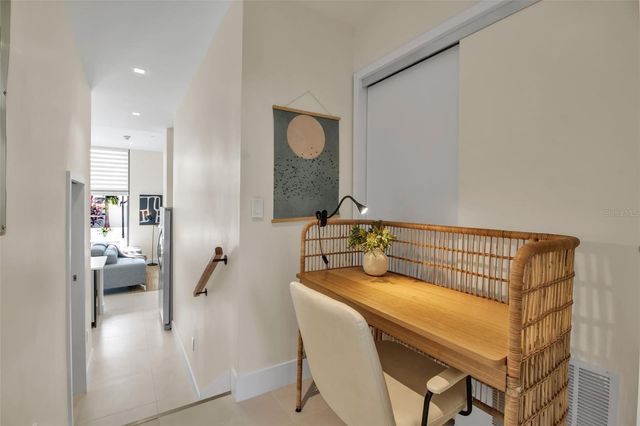 1558 4TH STREET 208, Sarasota, FL 34236