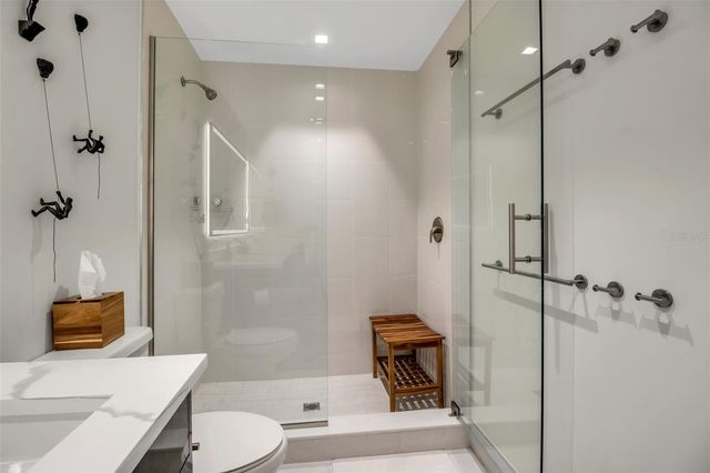 1558 4TH STREET 208, Sarasota, FL 34236