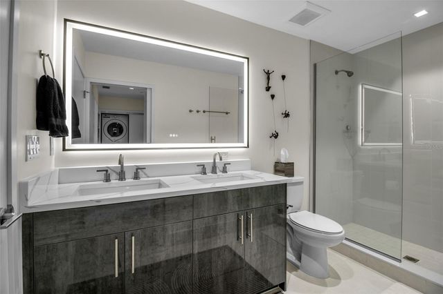 1558 4TH STREET 208, Sarasota, FL 34236