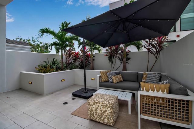 1558 4TH STREET 208, Sarasota, FL 34236