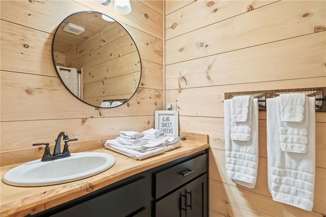 85 Christopher Drive, Ellijay, GA 30540