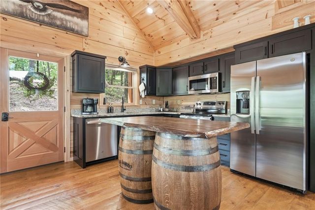 85 Christopher Drive, Ellijay, GA 30540