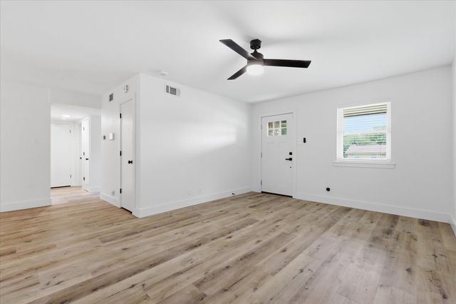 1701 Aster Street, Gainesville, TX 76240