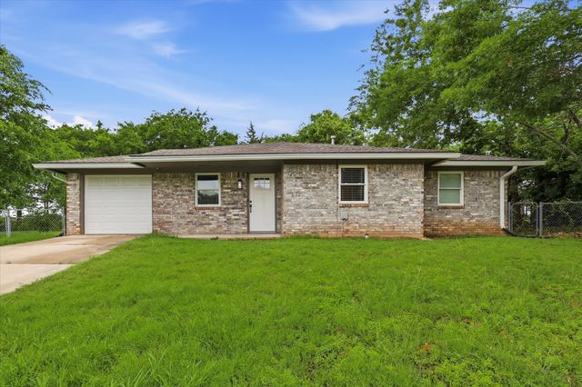 1701 Aster Street, Gainesville, TX 76240