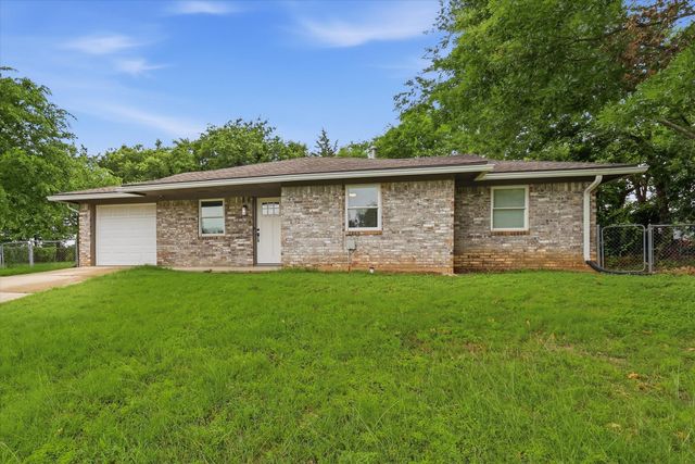 1701 Aster Street, Gainesville, TX 76240