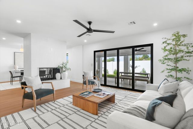 5334 E SHERIDAN Street, Phoenix, AZ 85008