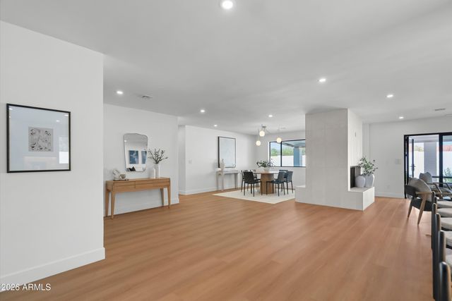 5334 E SHERIDAN Street, Phoenix, AZ 85008