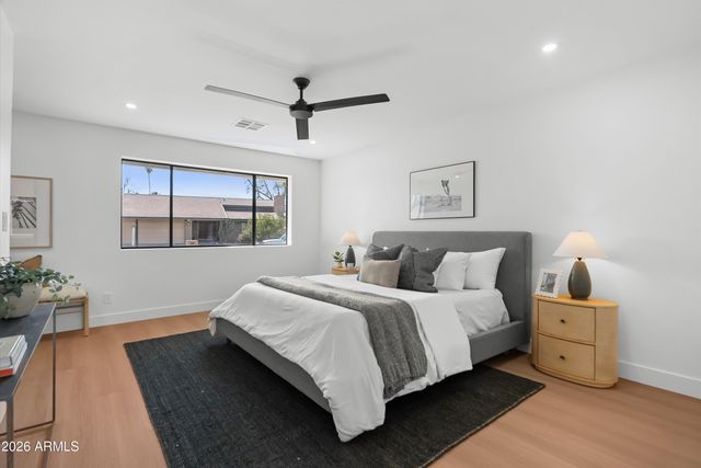 5334 E SHERIDAN Street, Phoenix, AZ 85008