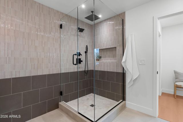 5334 E SHERIDAN Street, Phoenix, AZ 85008