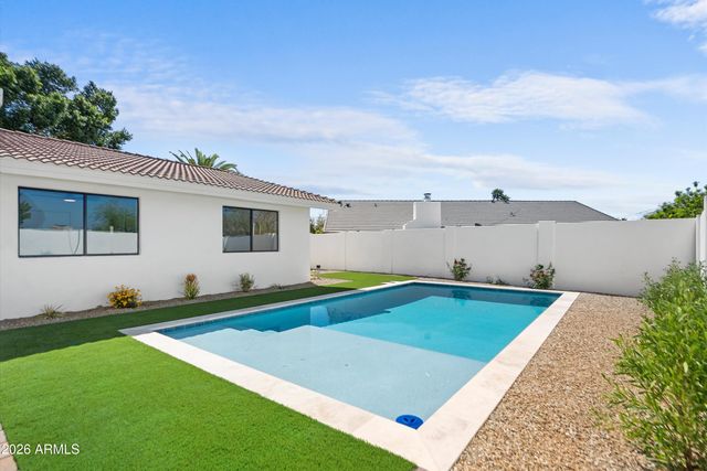 5334 E SHERIDAN Street, Phoenix, AZ 85008