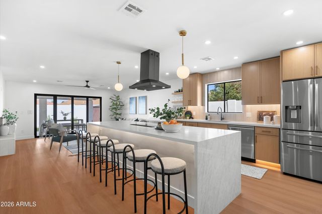 5334 E SHERIDAN Street, Phoenix, AZ 85008