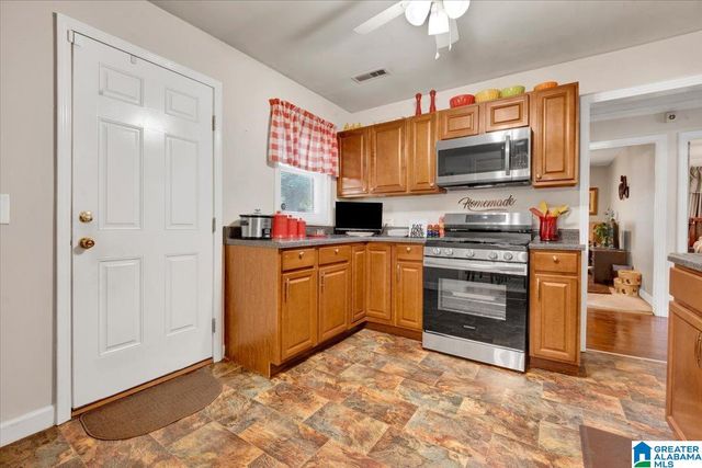 1305 22ND AVENUE, Bessemer, AL 35020
