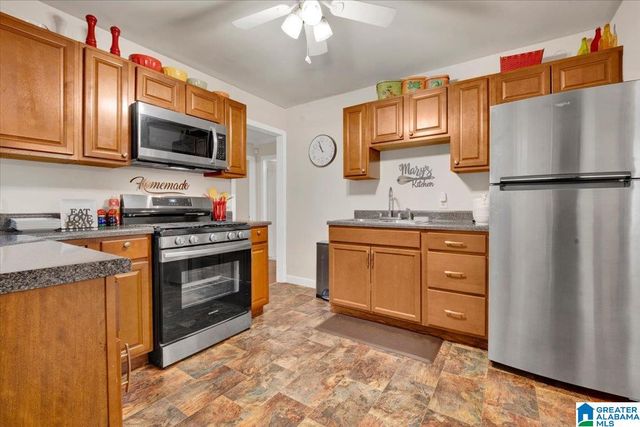 1305 22ND AVENUE, Bessemer, AL 35020