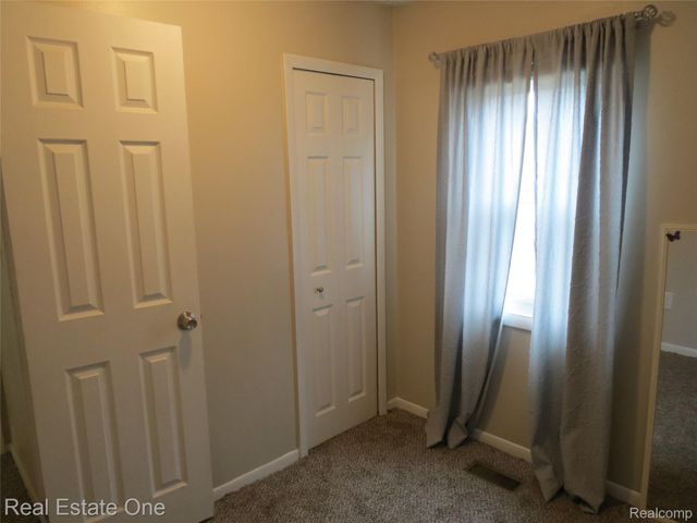 1648 Lombardy, Highland Charter Township, MI 48356