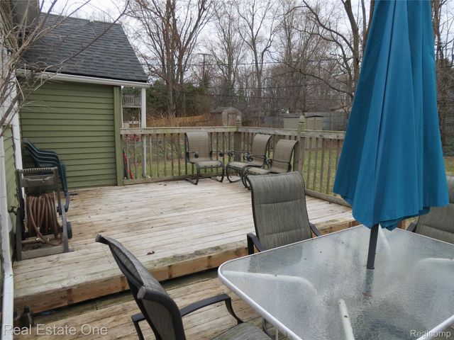 1648 Lombardy, Highland Charter Township, MI 48356