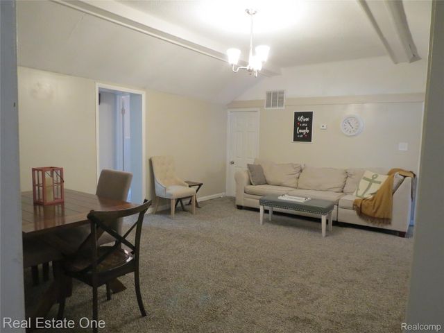 1648 Lombardy, Highland Charter Township, MI 48356