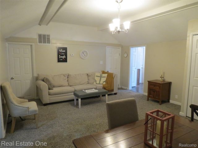 1648 Lombardy, Highland Charter Township, MI 48356