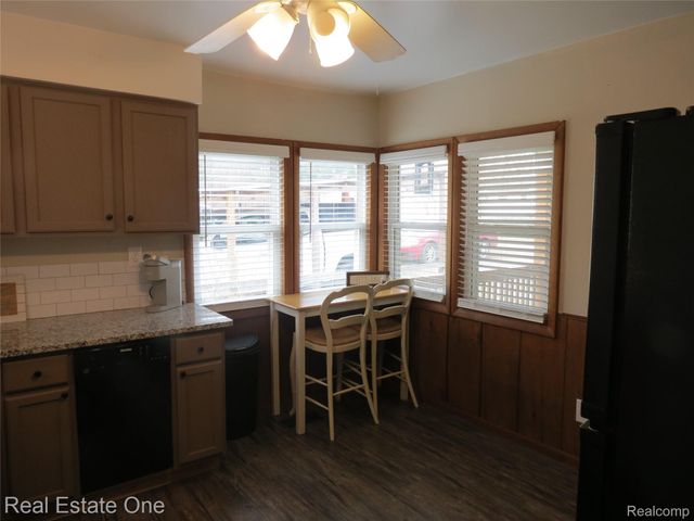 1648 Lombardy, Highland Charter Township, MI 48356