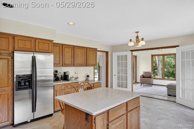 20308 Gary Lane, Livonia, MI 48152