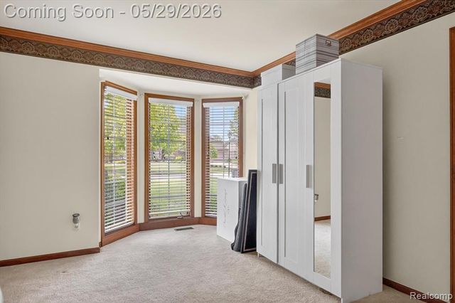 20308 Gary Lane, Livonia, MI 48152
